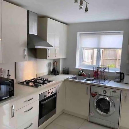 3 Stories, 5 Bedroom House In Prime Location With Balcony And Shared Garden Liverpool Extérieur photo